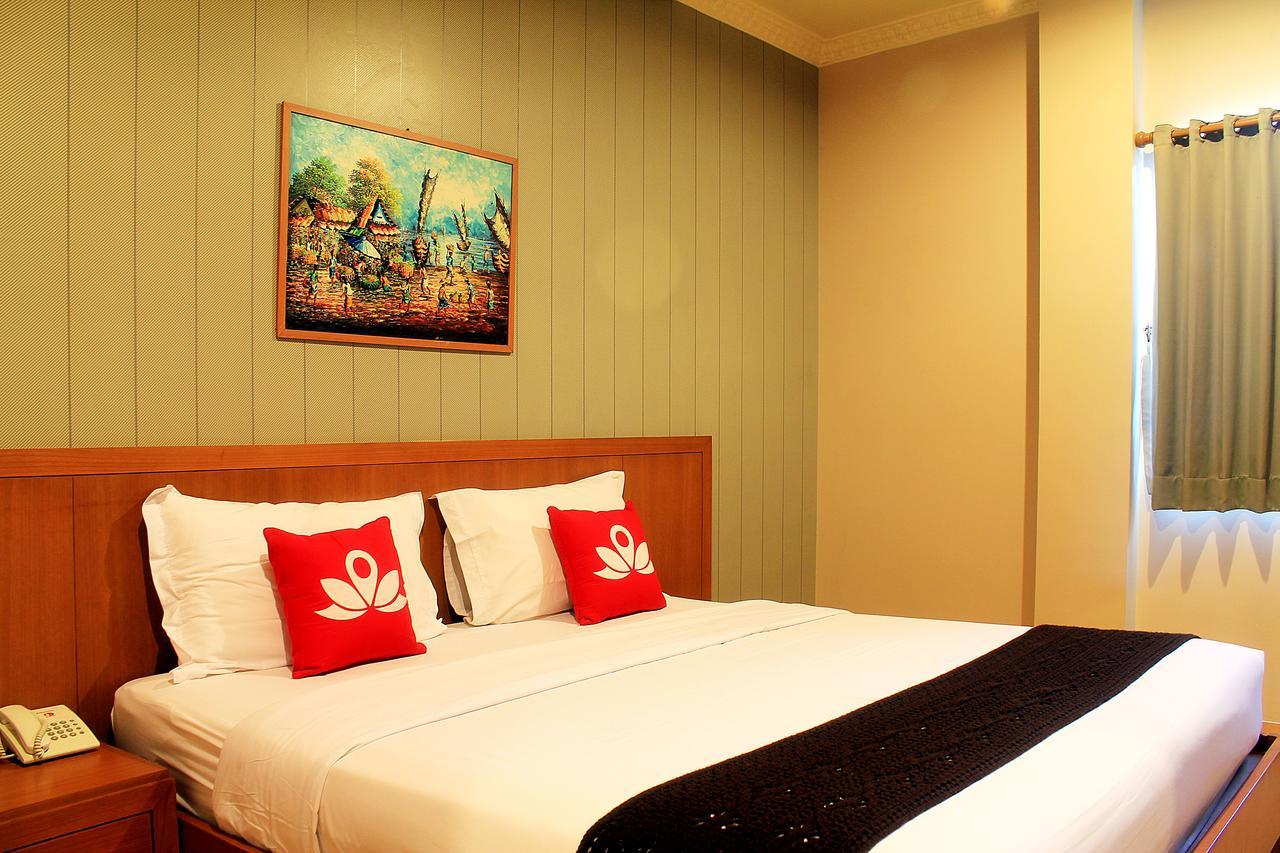 Zen Rooms Bukit Tunggul Bandung Exterior photo