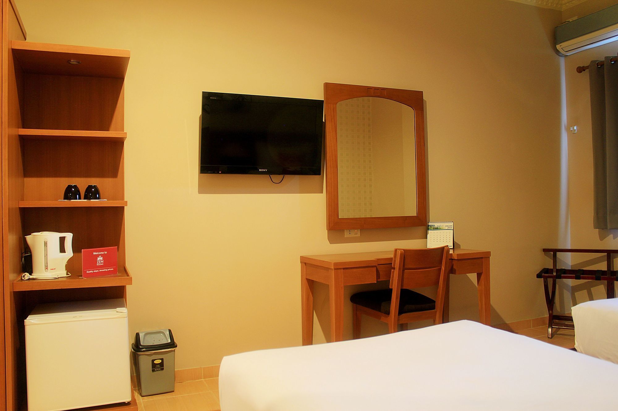 Zen Rooms Bukit Tunggul Bandung Exterior photo