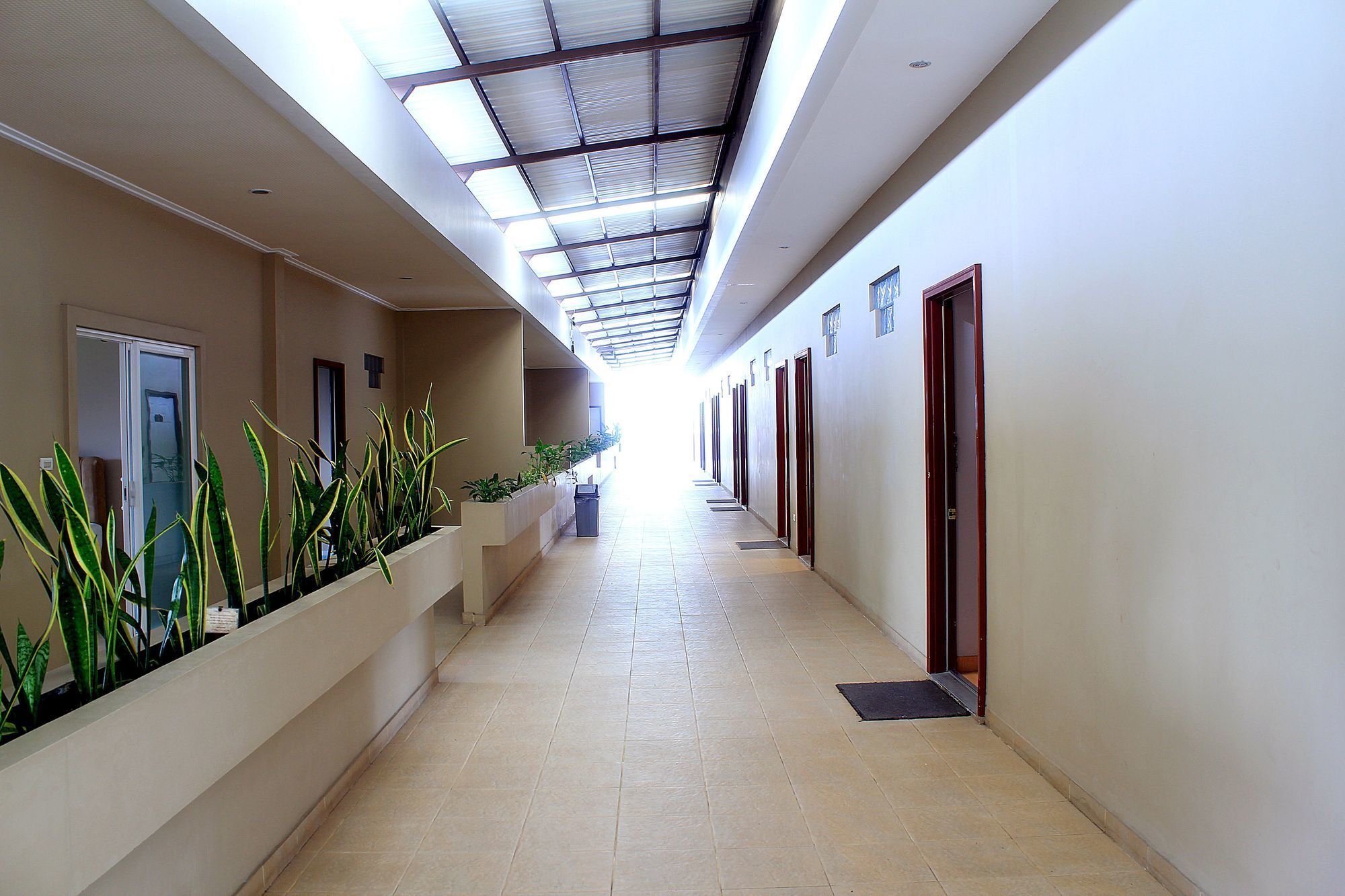 Zen Rooms Bukit Tunggul Bandung Exterior photo